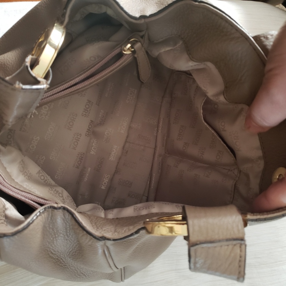 Michael Kors Bag - Picture 3 of 4